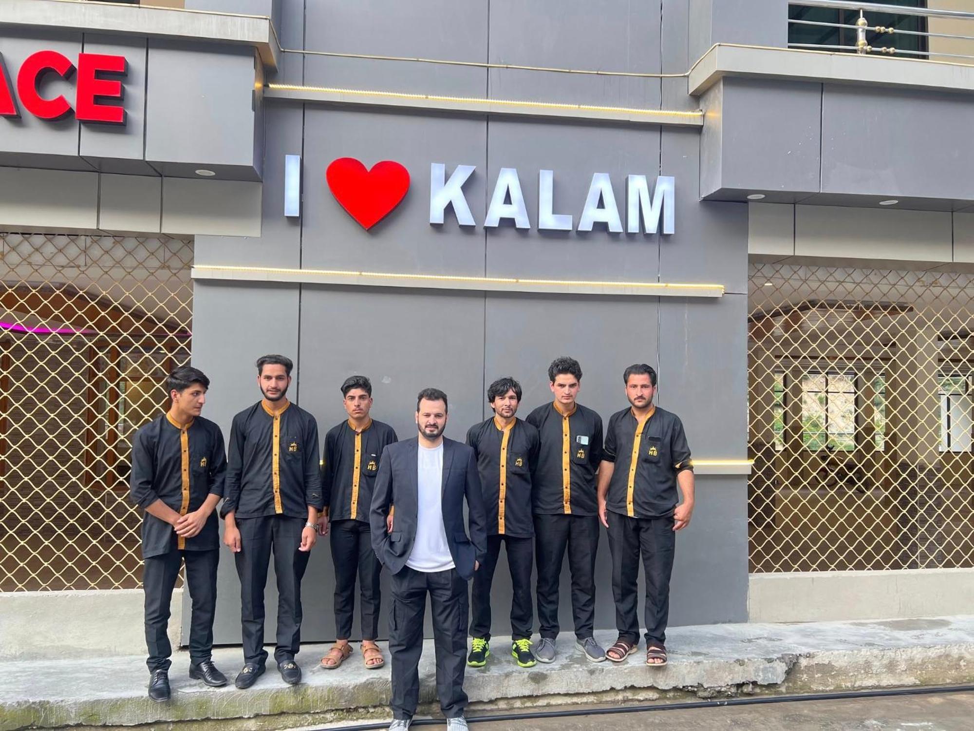 Hotel Birmingham Palace Kalam By Khan Familia Exteriör bild