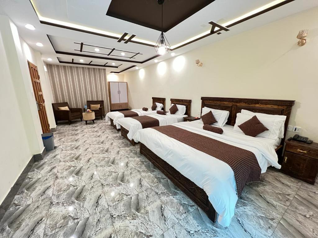 Hotel Birmingham Palace Kalam By Khan Familia Exteriör bild
